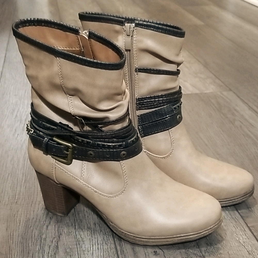 Stepwel Women's Boots Size 6.5 Beige Full Zip Up Heeled